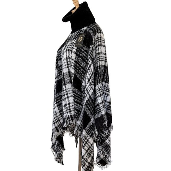 Fuzzy Soft Light Weight Chunky Turtleneck Plaid Gingham Kaftan Poncho Sweater - Picture 5 of 9